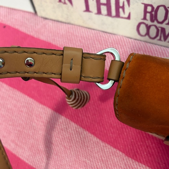 Tod's Tan and Cream Crossbody Bag - Picture 5 of 16